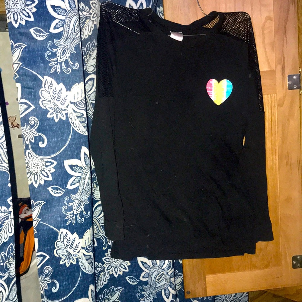 Woman’s long sleeve tshirt